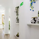Garden 4*